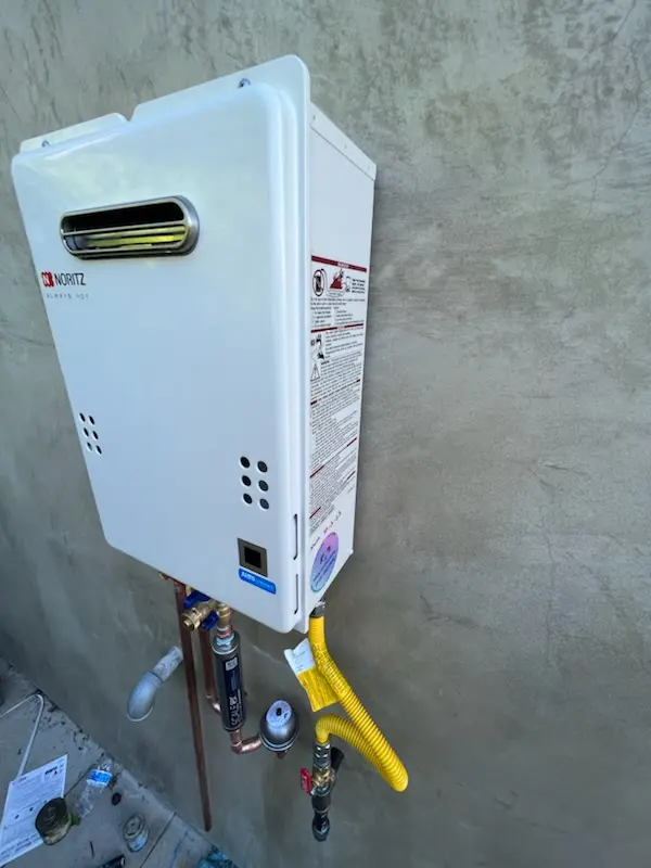 Tankless water heater installation for Clearview Heights homes